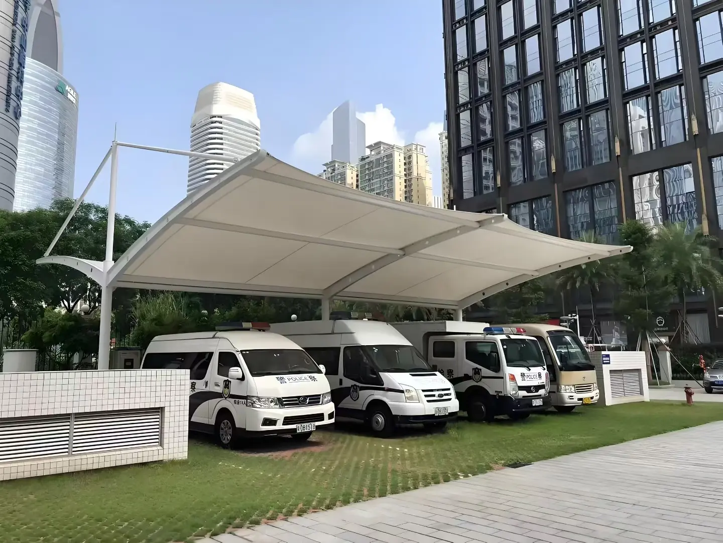 贵州仁怀膜结构车棚怎么选?山地多雨高湿环境,园区物业采购避坑指南