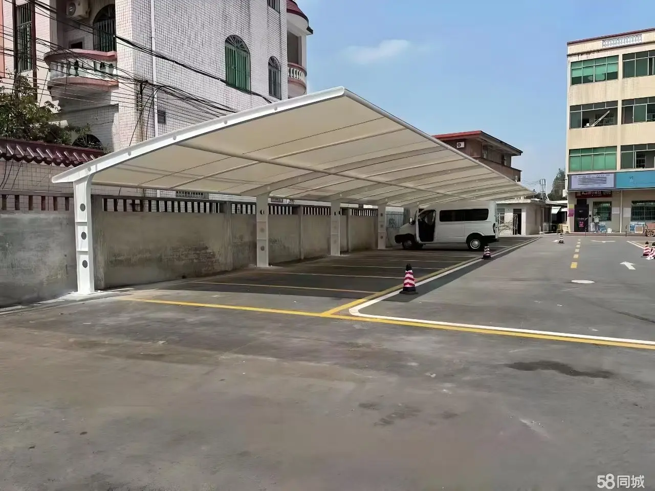 贵州仁怀膜结构工程科普：山地多雨强紫外环境，停车棚选材别只看低价